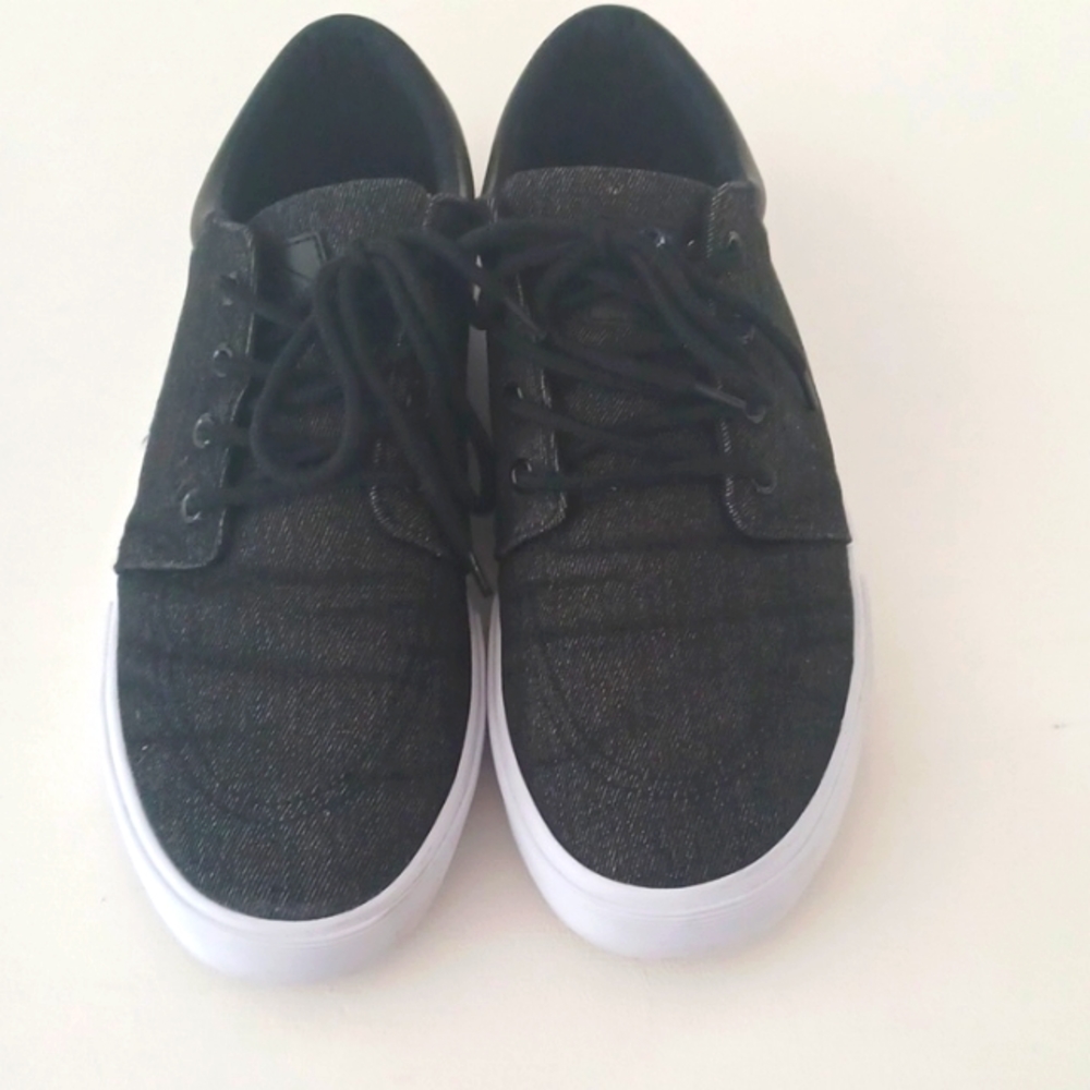 St John's Bay men's size 12 shoes, black - Picture 3 of 7